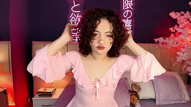  sarahRose online show from February 14, 4:09 am