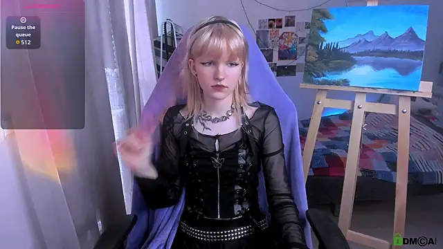 Snapshot of Mel_the_drawer chatting on March 24, 12:43 pm Mel the drawer online show from March 24, 12:43 pm