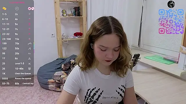 AlissaGerardo online show from February 17, 7:09 pm