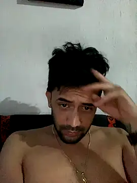 Snapshot of julian27ruiz chatting on November 4, 10:53 pm julian27ruiz online show from November 4, 10:53 pm