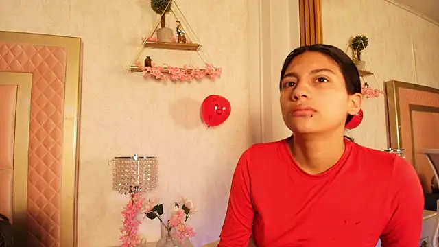 Snapshot of Madhison_5 chatting on February 16, 12:12 pm Madhison 5 online show from February 16, 12:12 pm