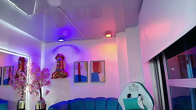 Snapshot of Alondra_gomexxx chatting on February 4, 3:56 am Alondra gomexxx online show from February 4, 3:56 am