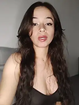 danielamonet online show from April 29, 2:04 am
