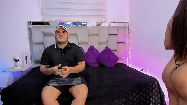 KimaandNate online show from November 8, 2:23 am