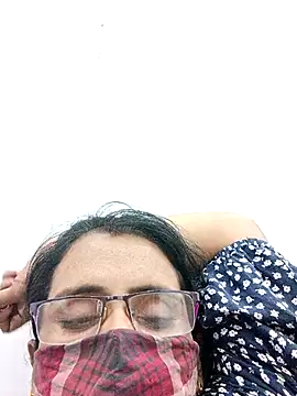 sanjana077 online show from March 22, 11:35 am