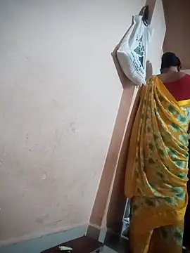 Chinki pande online show from February 15, 1:52 pm