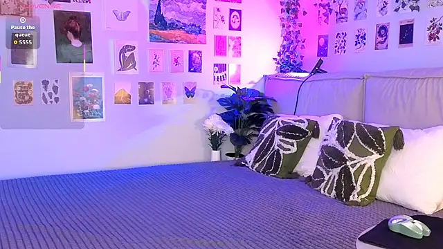 CindyMoriLove online show from May 8, 5:46 am