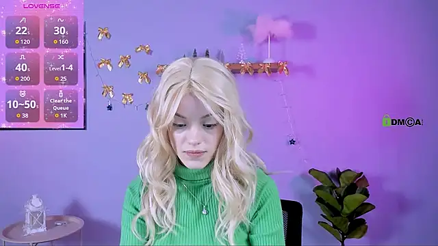 Snapshot of mia_starrr_ chatting on January 14, 9:48 am mia starrr online show from January 14, 9:48 am