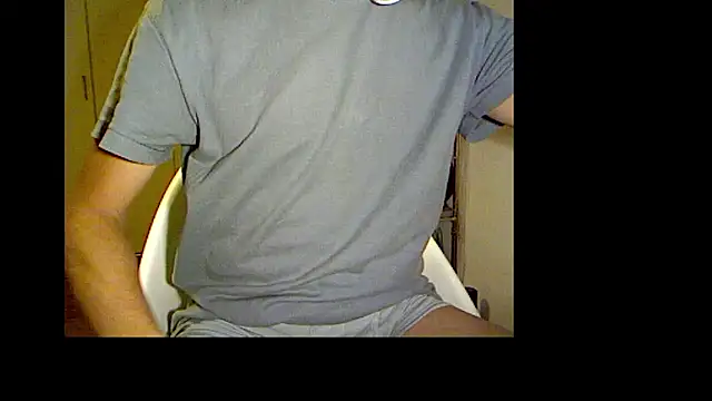 Snapshot of Taro070 chatting on November 19, 2:06 pm Taro070 online show from November 19, 2:06 pm