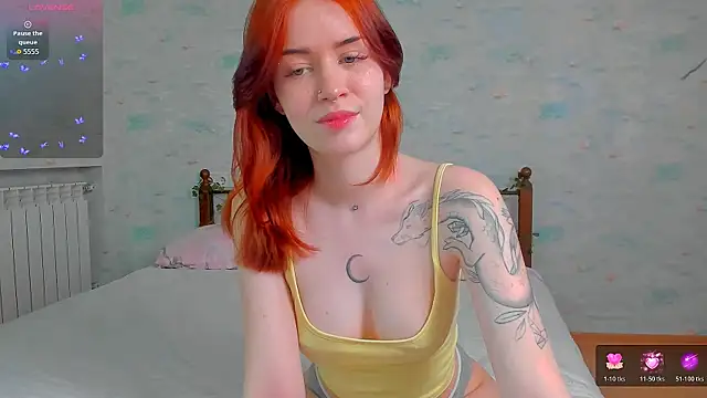 alice with freckles online show from June 14, 8:05 am