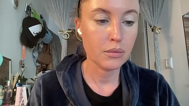 Ameli8 online show from April 30, 11:27 am