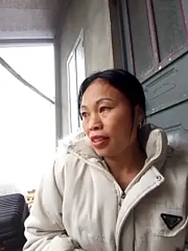 Karen china online show from December 5, 12:30 am