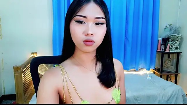 sweet sophiaxx online show from April 10, 6:29 am