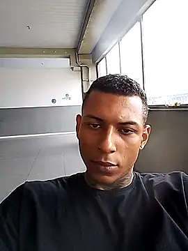 Snapshot of oPretin013 chatting on November 5, 4:07 pm oPretin013 online show from November 5, 4:07 pm