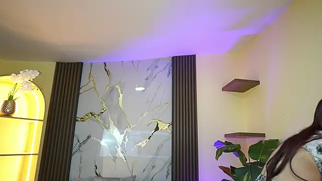 TessaaFox online show from March 24, 11:37 am