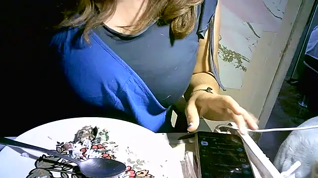 Zulreyna online show from May 20, 3:13 am