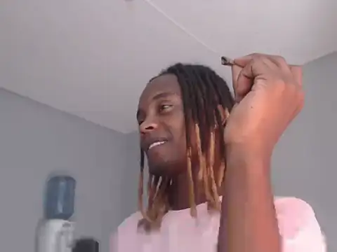 Snapshot of Dangerhook chatting on December 4, 8:17 pm Dangerhook online show from December 4, 8:17 pm