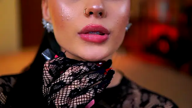 RavennaDArcy online show from November 25, 8:09 pm