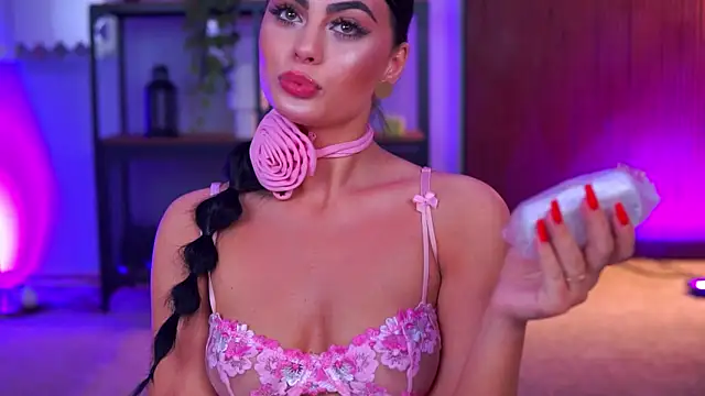 RavennaDArcy online show from January 7, 7:27 pm