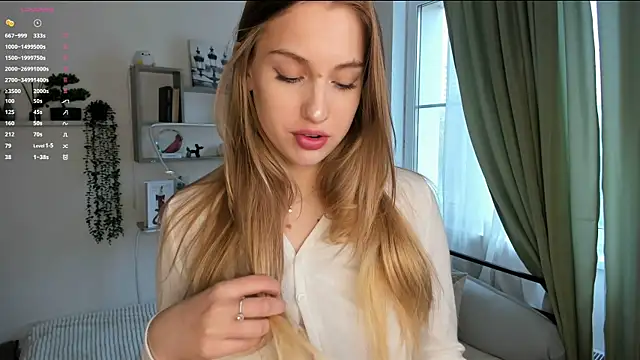TawnyaVanschaick online show from May 10, 9:14 am