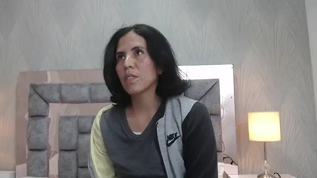 GiselaZivic online show from March 19, 7:18 pm