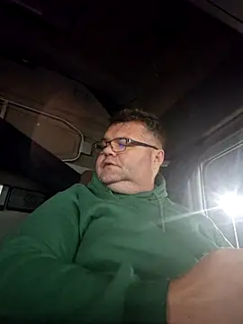 Snapshot of Grase44 chatting on November 10, 1:59 am Grase44 online show from November 10, 1:59 am