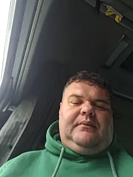 Snapshot of Grase44 chatting on November 24, 11:32 am Grase44 online show from November 24, 11:32 am