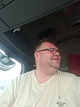 Snapshot of Grase44 chatting on November 26, 3:35 pm Grase44 online show from November 26, 3:35 pm