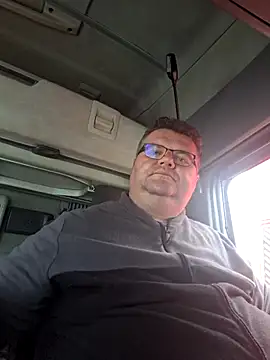 Snapshot of Grase44 chatting on December 2, 9:58 am Grase44 online show from December 2, 9:58 am