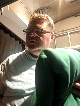 Snapshot of Grase44 chatting on December 3, 6:06 pm Grase44 online show from December 3, 6:06 pm