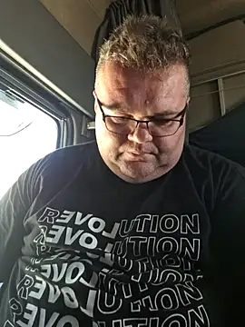 Snapshot of Grase44 chatting on March 22, 10:51 am Grase44 online show from March 22, 10:51 am