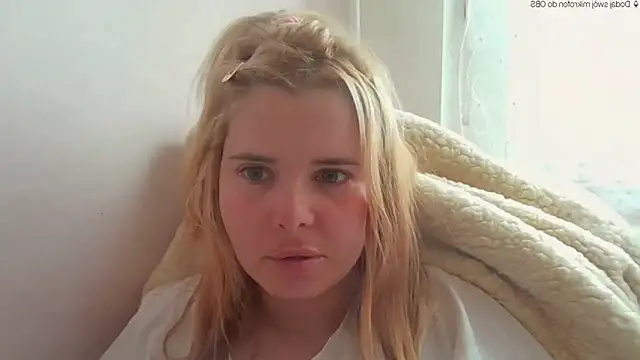 HornyElena online show from May 7, 10:31 am