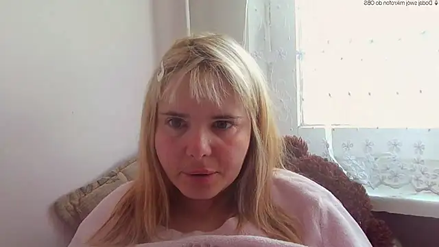 HornyElena online show from May 14, 10:55 am