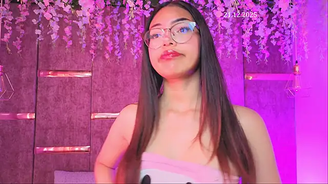  ViolletteNoir  online show from December 21, 8:27 pm