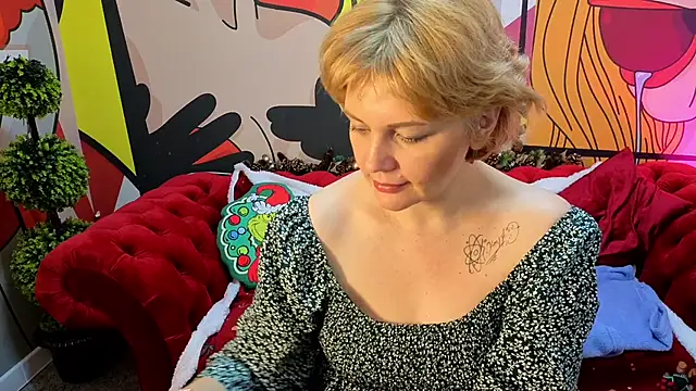 AmaraNights online show from December 17, 8:20 am