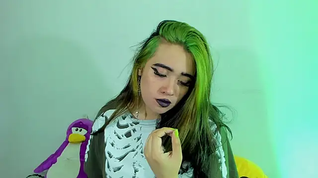 Snapshot of Lilith_Zenith_ chatting on November 15, 4:21 am Lilith Zenith online show from November 15, 4:21 am