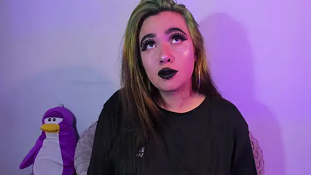 Snapshot of Lilith_Zenith_ chatting on November 23, 4:23 am Lilith Zenith online show from November 23, 4:23 am