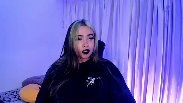 Snapshot of Lilith_Zenith_ chatting on December 21, 4:19 am Lilith Zenith online show from December 21, 4:19 am