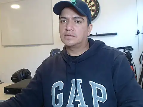 yayo 33 online show from November 6, 8:54 pm