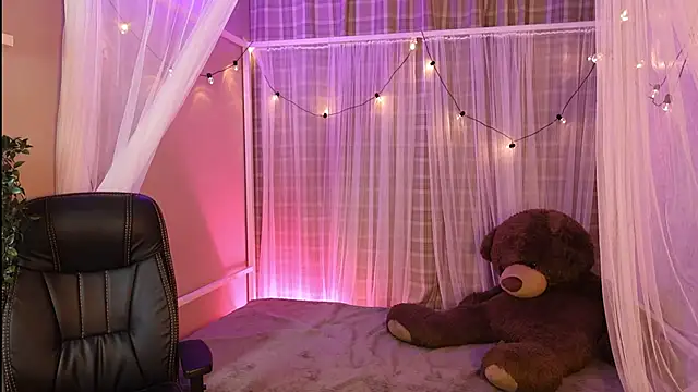 aura Soul  online show from November 25, 4:01 am