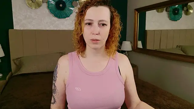 Snapshot of Evie_Berret chatting on February 16, 3:52 pm Evie Berret online show from February 16, 3:52 pm