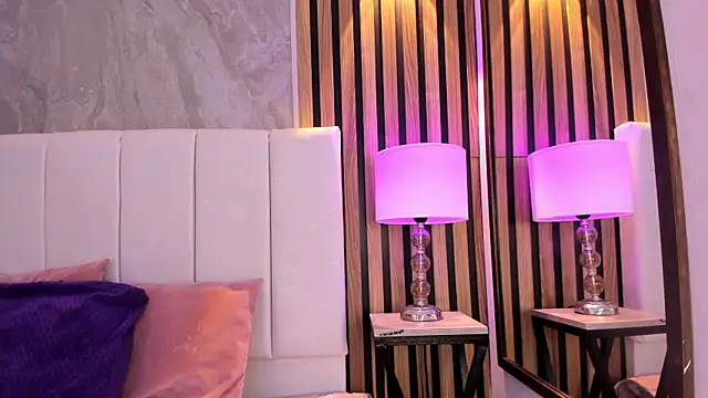 Carlotta de velour online show from May 1, 1:10 am