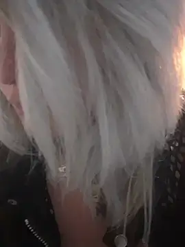 Hollywouldd online show from December 17, 1:22 am