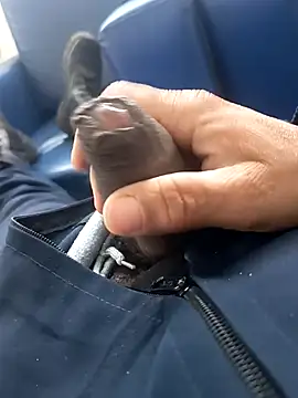 Snapshot of Loquillopajero chatting on December 21, 11:50 am Loquillopajero online show from December 21, 11:50 am