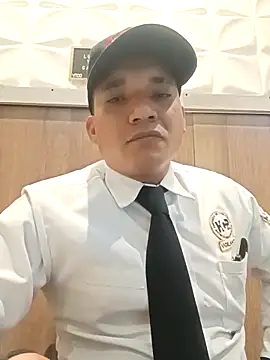 Loquillopajero online show from March 20, 4:50 am