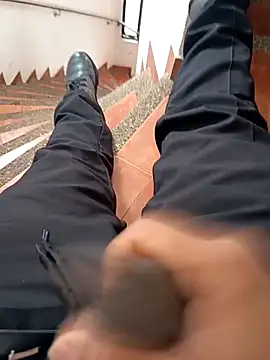 Loquillopajero online show from March 23, 4:00 pm