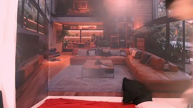 Bryant Connor online show from December 5, 4:10 am