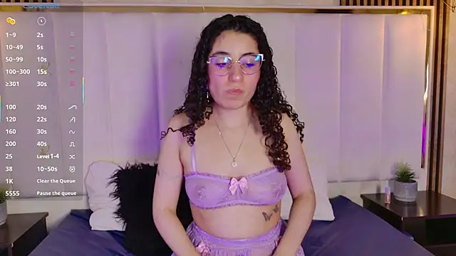 DemiJones  online show from November 9, 4:22 am