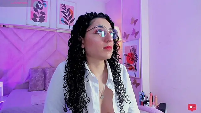 DemiJones  online show from January 17, 3:55 am