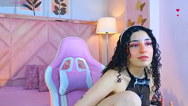 DemiJones  online show from May 10, 4:28 am